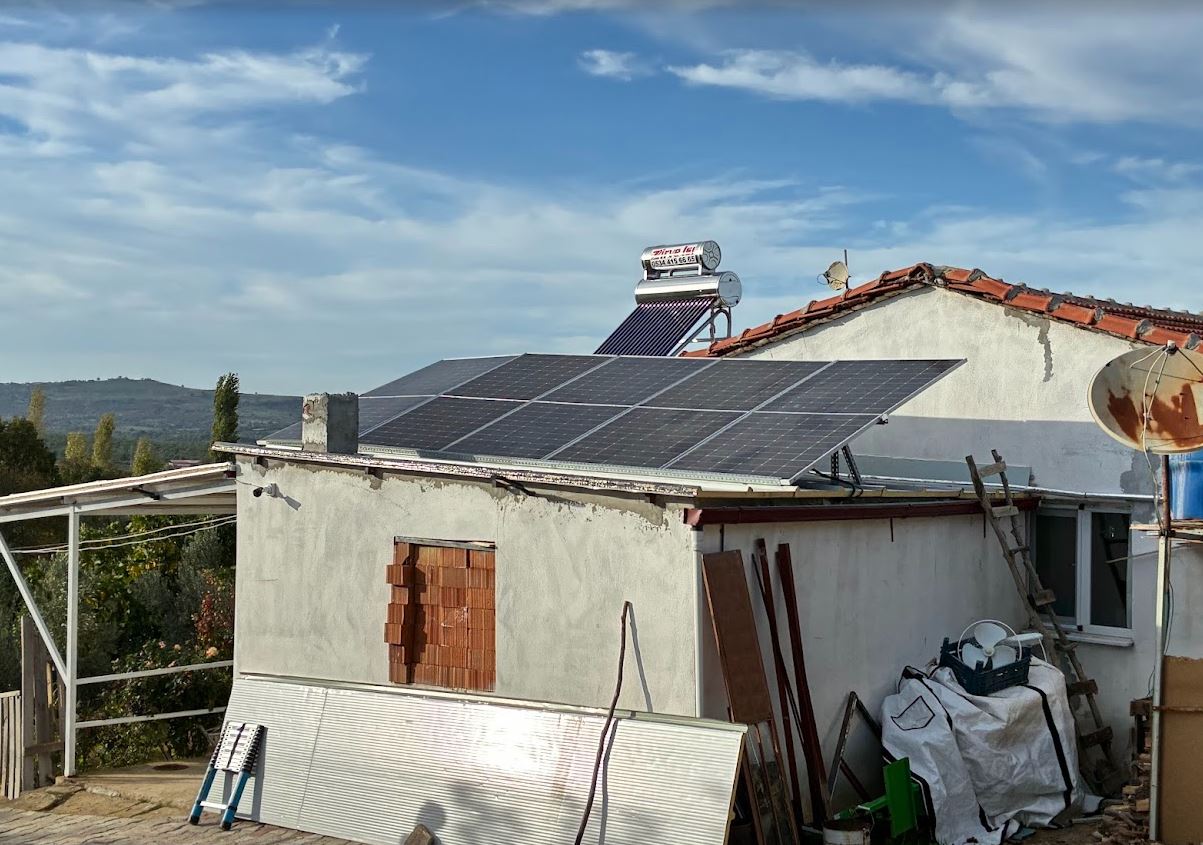 Sümbüller’de Problemli Off-Grid Sistem Revizyonu – Panel Takviyesi ve Lityum Dönüşümü