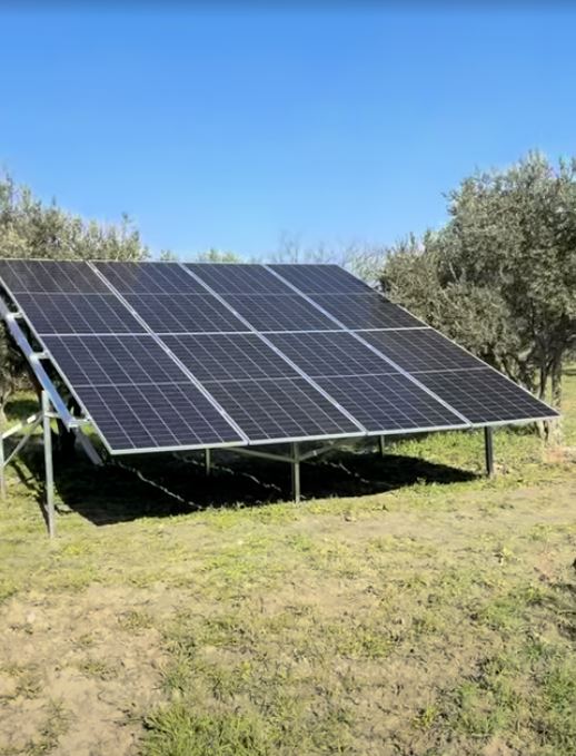 Kepenekli’de 128 Metre Derinlikten Solar Su Çekimi – 3 HP Off-Grid Sulama Sistemi